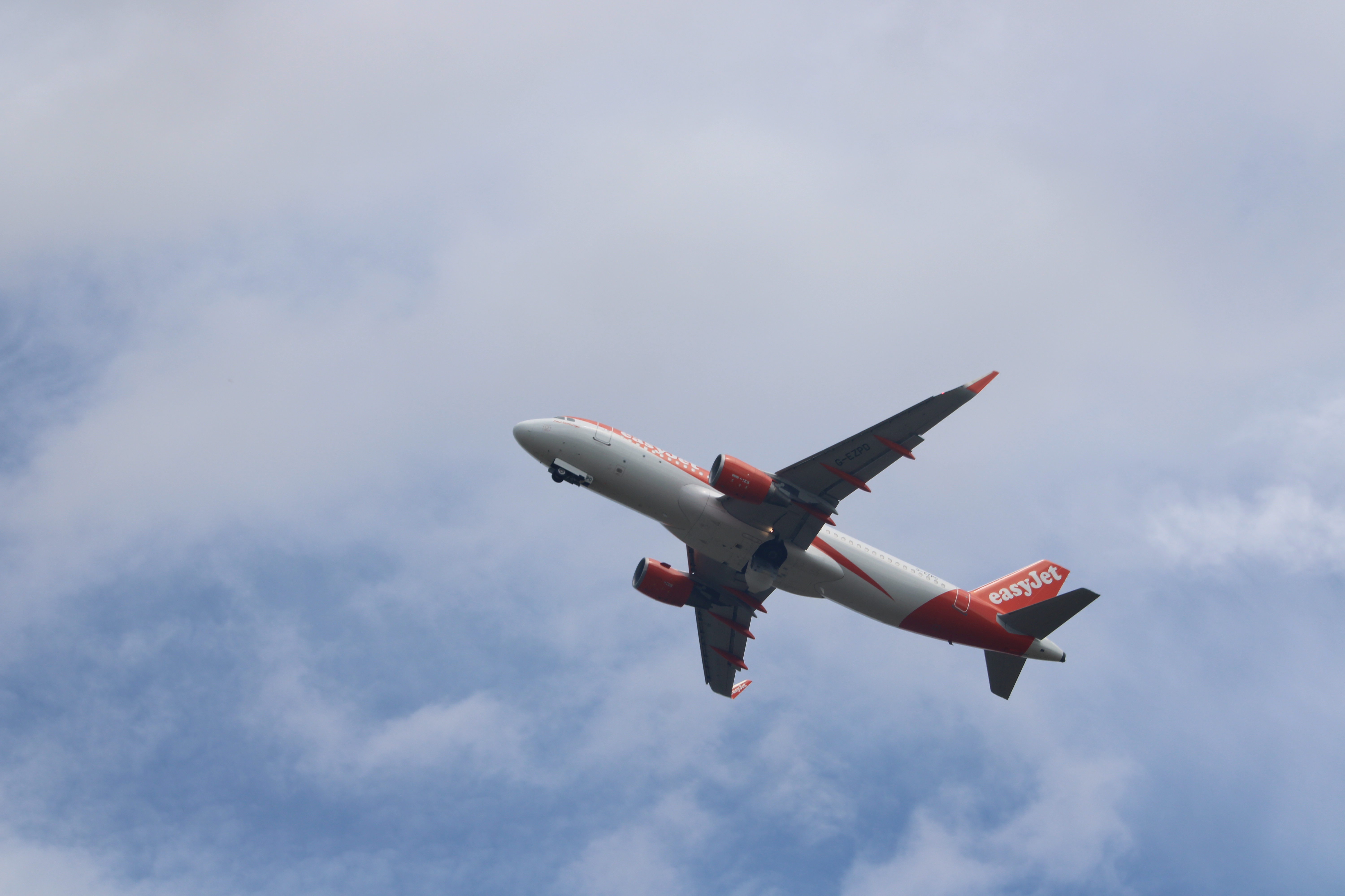 Photo of G-EZPD