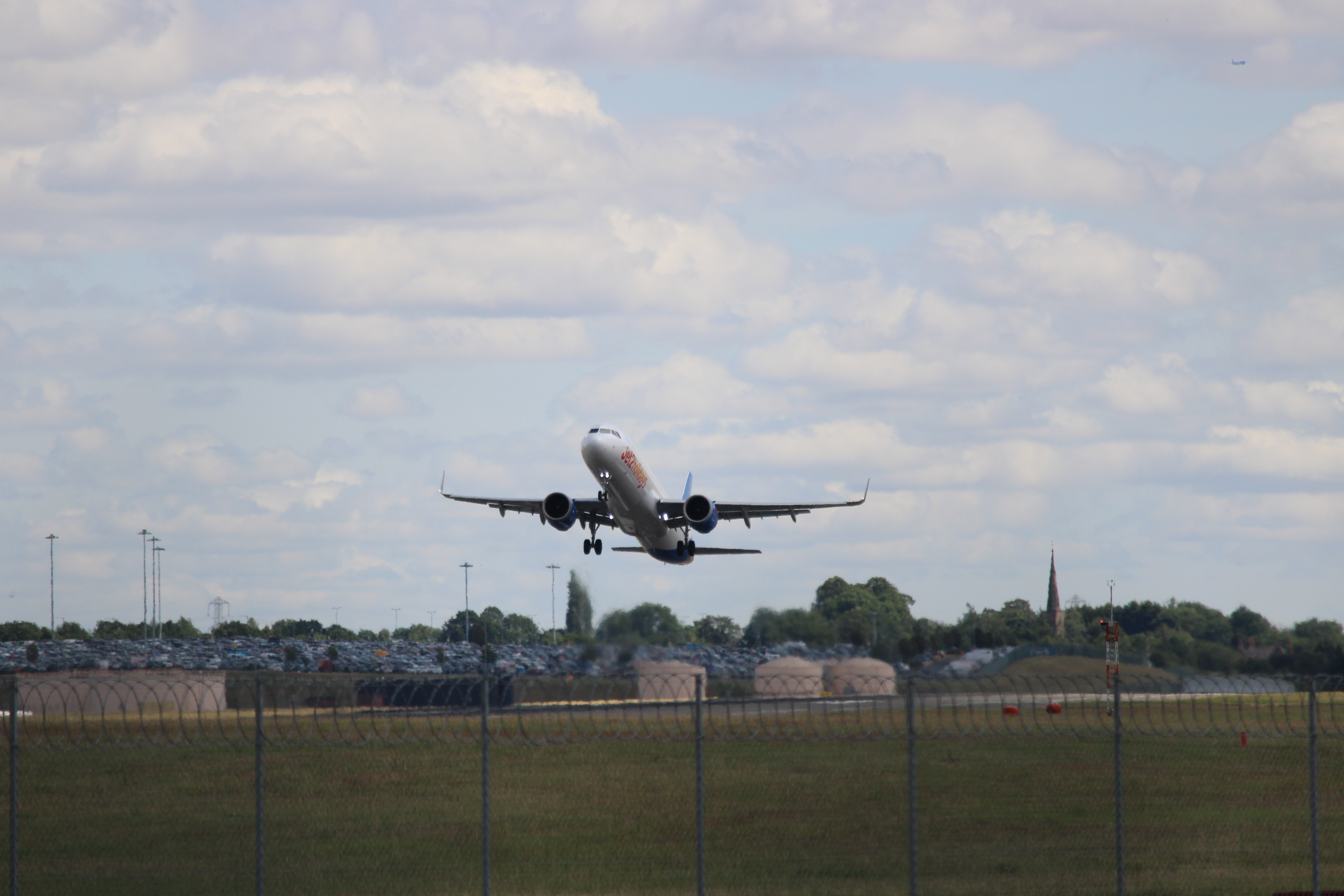 Photo of G-HLYJ